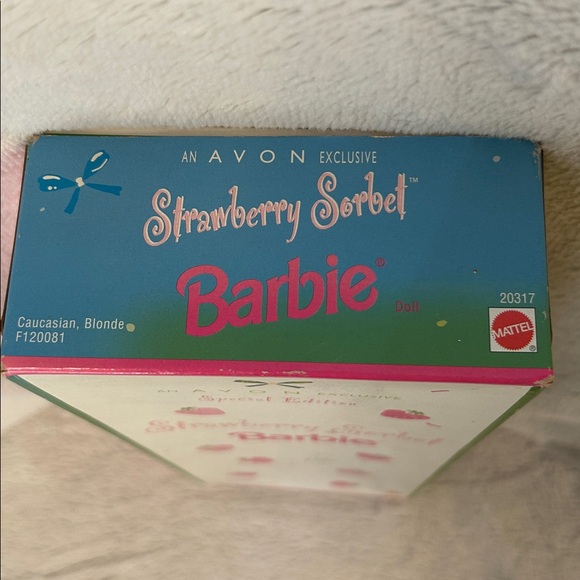 Mattel Barbie Strawberry Sorbet Doll - Picture 6 of 9